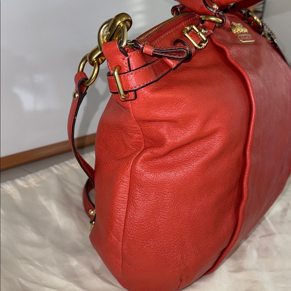 Coach Madison Leather Lindsey Satchel *Authentic* - Picture 6 of 16